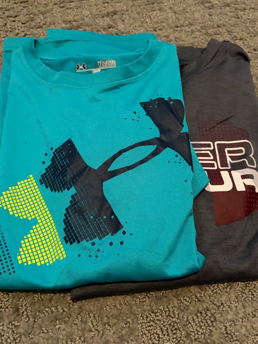Under Armour Teal & Gray Boys' Short Sleeve Graphic Tees